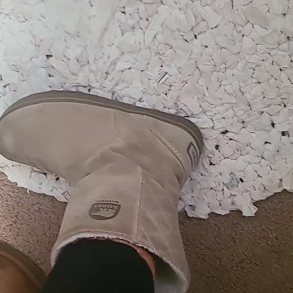 Sorel waterproof boots - Picture 11 of 13